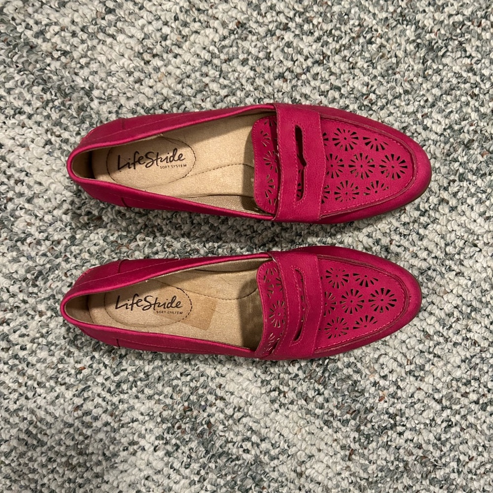 Life Stride Women's Pink Loafers Comfort Support Flex